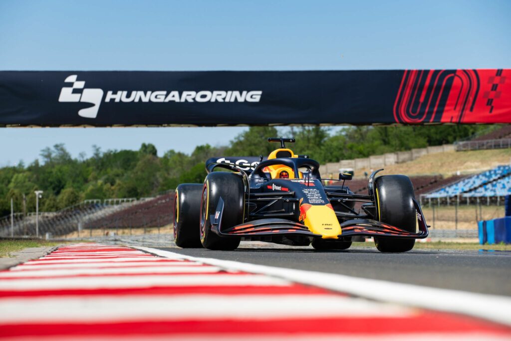 dafca986-07f4-4085-ae01-8e9e2f6ea2f5